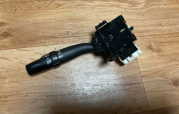 Toyota Avensis T250 Indicator stalk 8414005110