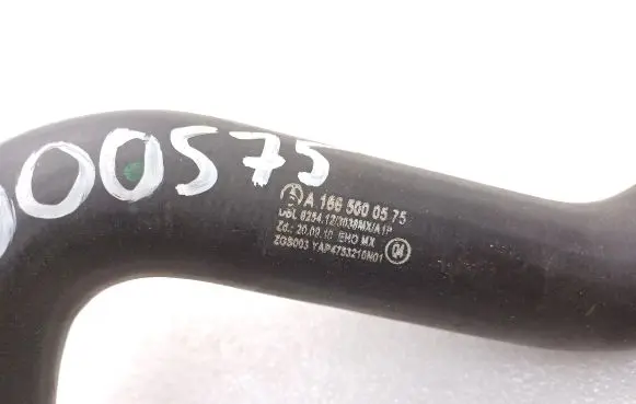 Mercedes-Benz GLE (W166 - C292) Engine coolant pipe/hose A1665000575