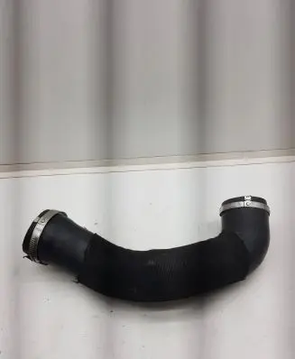 Land Rover Discovery 4 - LR4 Intercooler hose/pipe AH229G738AD 5022 D05WB