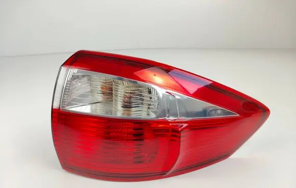 Ford C-MAX II Rear/tail lights AM5113404BE