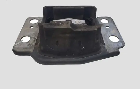 Ford Galaxy Engine mount bracket