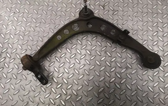 BMW 3 E30 Front lower control arm/wishbone 