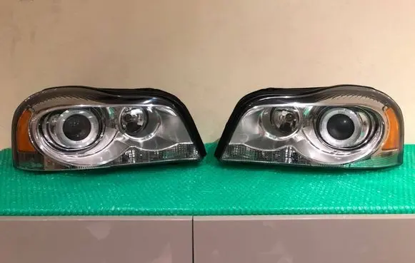Volvo XC90 Headlight/headlamp 31290893 31290892