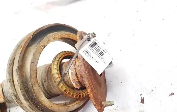 KIA Carnival Coil spring mount 