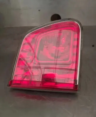 Tailgate rear/tail lights