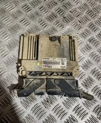 Opel Signum Engine control unit/module 5519396710 0281011915 1039S07138
