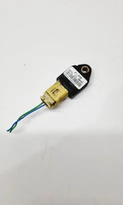 Hyundai i30 Airbag deployment crash/impact sensor 959200A100