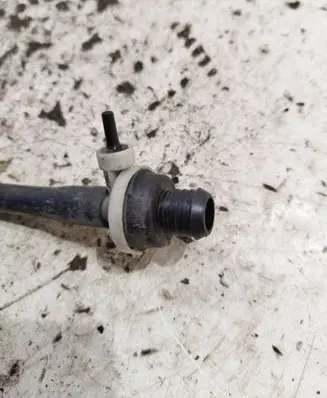 Mercedes-Benz B W245 Vacuum line/pipe/hose a1694301029