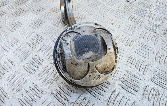 Infiniti QX60 L50 Piston with connecting rod 09611
