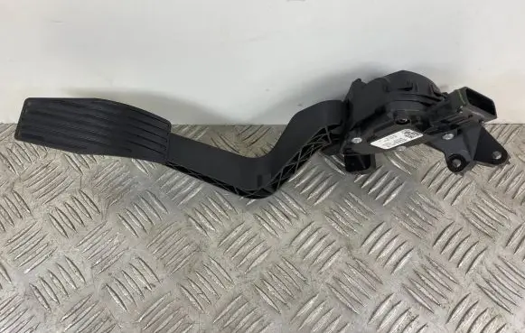 Jeep Compass Accelerator throttle pedal 51942423