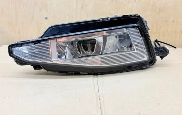 Volkswagen PASSAT B8 Front fog light 3G0941699 1NA2444