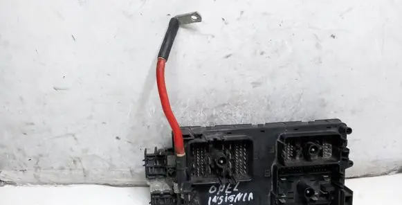 Opel Insignia A Fuse module 13222782 13255300WPF 544949969