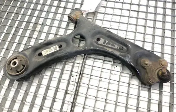 KIA Ceed Front control arm 54501-G4AA0