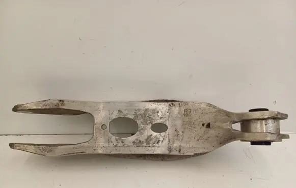 Audi Q7 4M Rear upper control arm/wishbone 4M0505311J