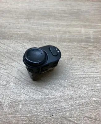 Opel Astra G Wing mirror switch 09226861