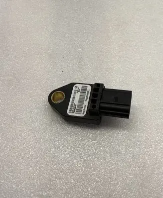 Jeep Cherokee IV KK Airbag deployment crash/impact sensor P04896065AB TS4AE225848487
