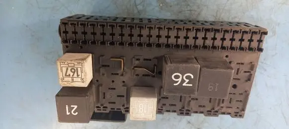 Volkswagen PASSAT B4 Fuse box set