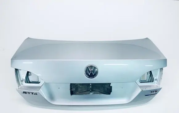 Volkswagen Jetta VI Tailgate/trunk/boot lid 5C6827025A