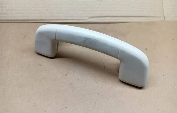 Volkswagen PASSAT B8 Front interior roof grab handle