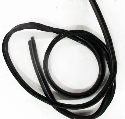 Ford Fiesta Seal rubber (tailgate) 