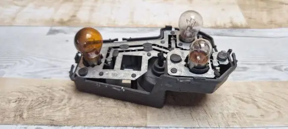 Ford Galaxy Tail light bulb cover holder 962604