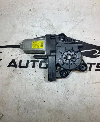 Volvo XC70 Front door window regulator motor 970714101 1174077A