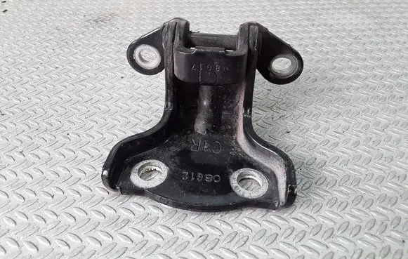Opel Antara Rear door upper hinge