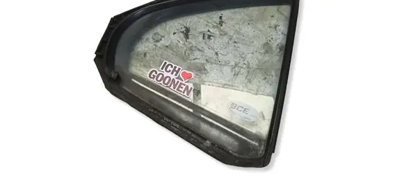 Mitsubishi Lancer X Rear vent window glass 5740A042