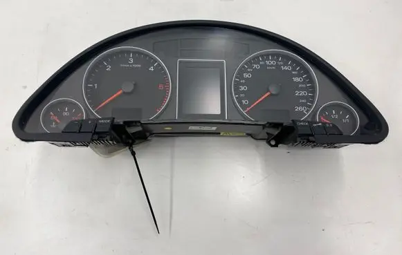 Audi A4 S4 B7 8E 8H Speedometer (instrument cluster) 8E0920931P