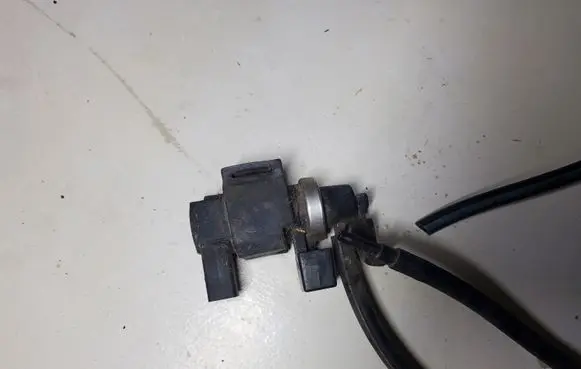 Audi A4 S4 B6 8E 8H Turbo solenoid valve 059906629A