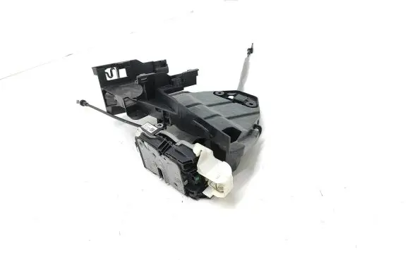 Volvo V40 Front door lock 31391823 933374105
