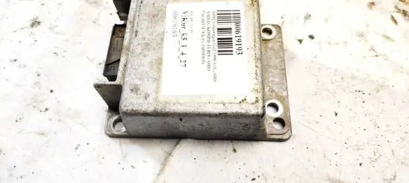 Volkswagen Golf III Airbag control unit/module 1h0959656 1h09596561h0959656