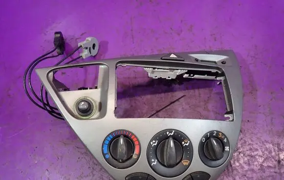 Ford Focus C-MAX Climate control unit 