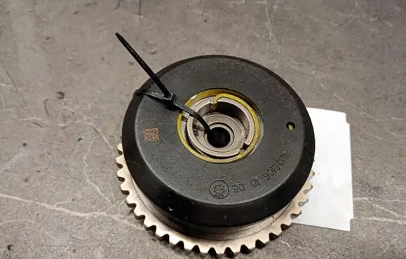 BMW 5 E60 E61 Crankshaft pulley 13610510