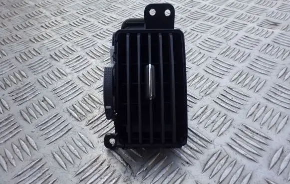 Toyota Corolla Verso AR10 Dashboard side air vent grill/cover trim 6556414010 5565064010