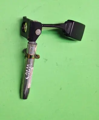 Mercedes-Benz C W203 Rear seatbelt buckle 19022001