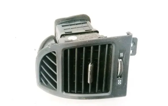 Hyundai Santa Fe Dash center air vent grill 974802B000 97480-2B000