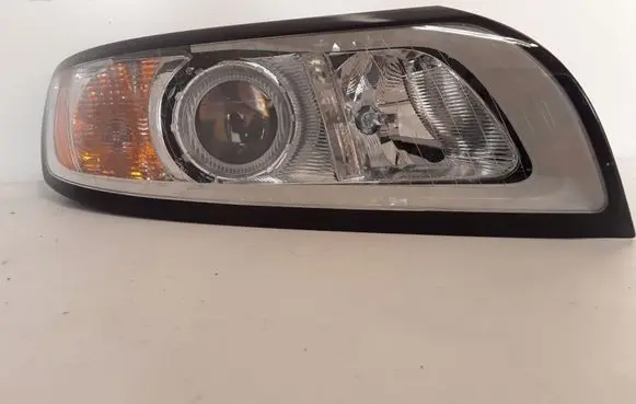 Volvo V50 Headlight/headlamp 31299590