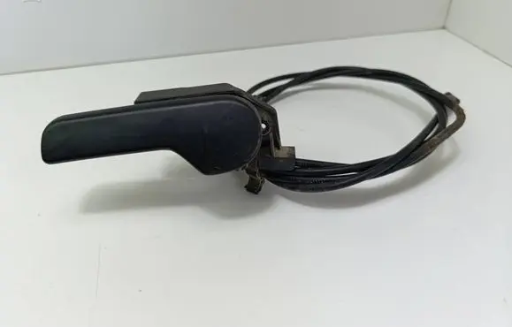 Volkswagen Golf IV Engine bonnet (hood) release handle 1J1823633
