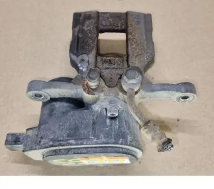 Hyundai Ioniq Rear brake caliper 8554017