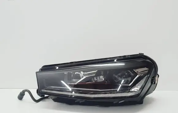 Skoda Fabia Mk4 (6VA) Headlight/headlamp 6VB941015B