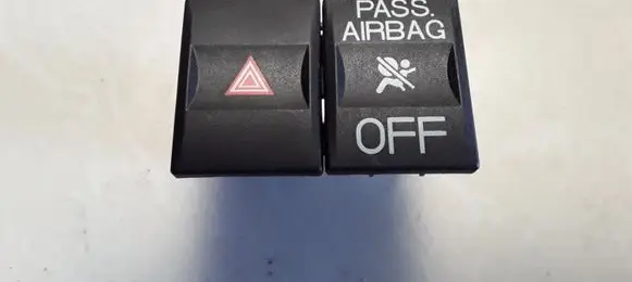 Ford Mondeo Mk III Hazard light switch 13A350A D3LOA