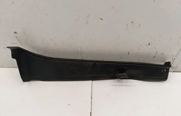 Fender end trim