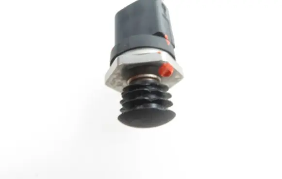 Fuel pressure sensor
