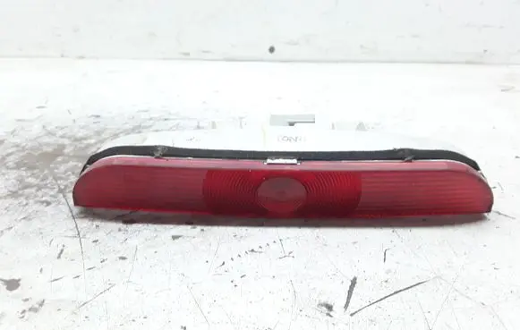 Mazda 3 I Third/center stoplight