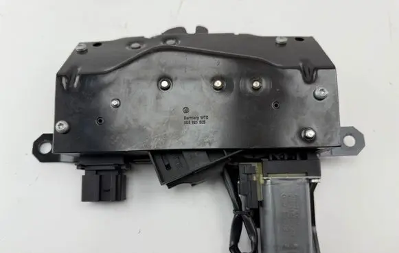 Volkswagen Phaeton Tailgate/trunk/boot lock/catch/latch 3D5827505