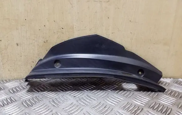Tail light part