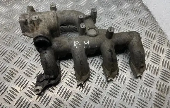 Renault Megane II Intake manifold 8200145095