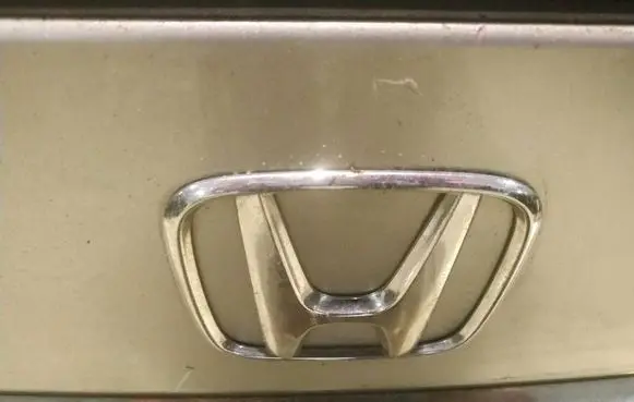 Honda FR-V Manufacturer badge logo/emblem 