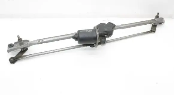 Chrysler 300 - 300C Front wiper linkage and motor AX1590108210 04805716AA
